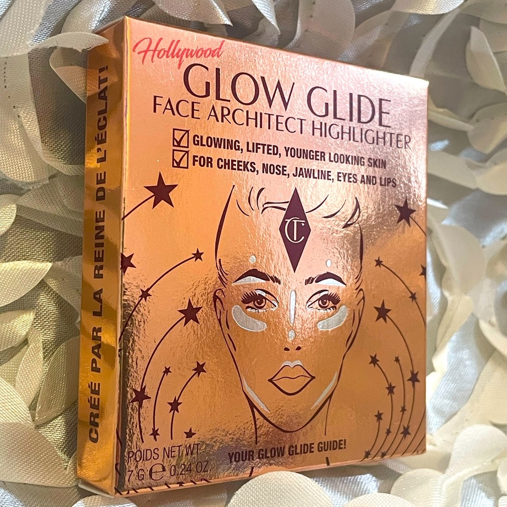 BNIN Charlotte Tilbury Hollywood Glow Glide Face Highlighter in Rose Gold Glow